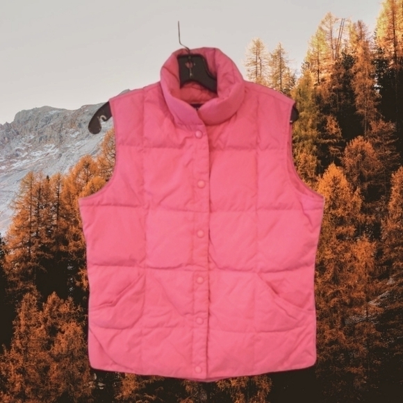 Lands' End Jackets & Blazers - Lands'end pink quilted down puffer vest sz S